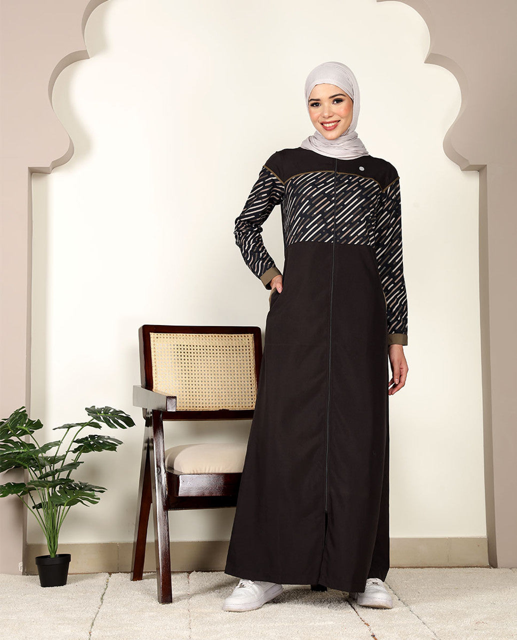 A05-Digital Black Full Front Open Jilbab