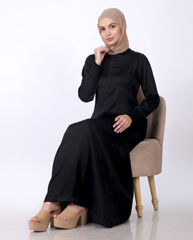 Royal Essence Midnight Black Abaya