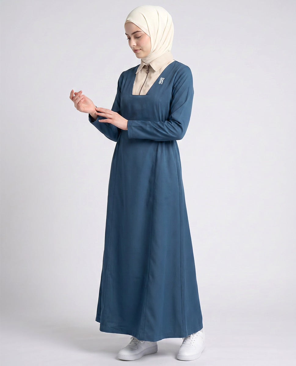 Modern black abaya with elegant pleats