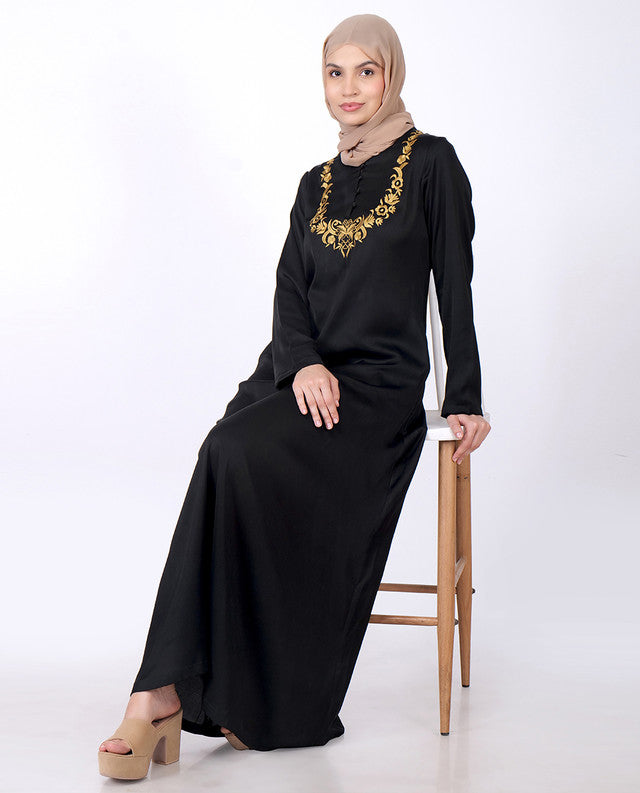 Golden Elegance Luxurious Black Abaya